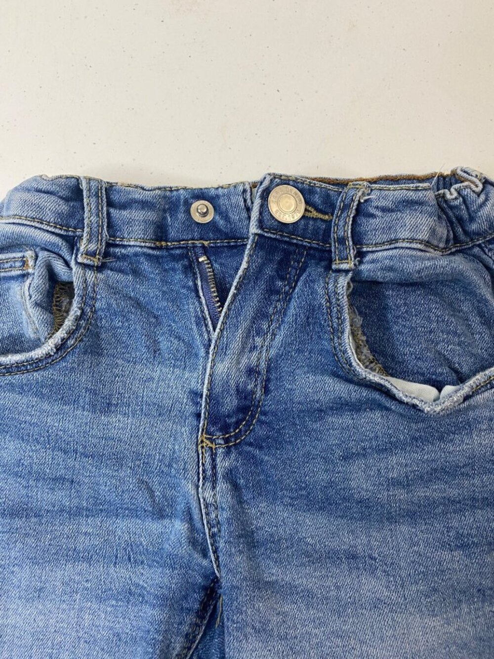 ZARA Kids Denim Shorts Size 4-5 Blue Elastic Waist Casual Jean Shorts - Picture 3 of 4